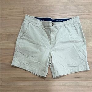 Crown & Ivy Men's Cream Flat Front Shorts